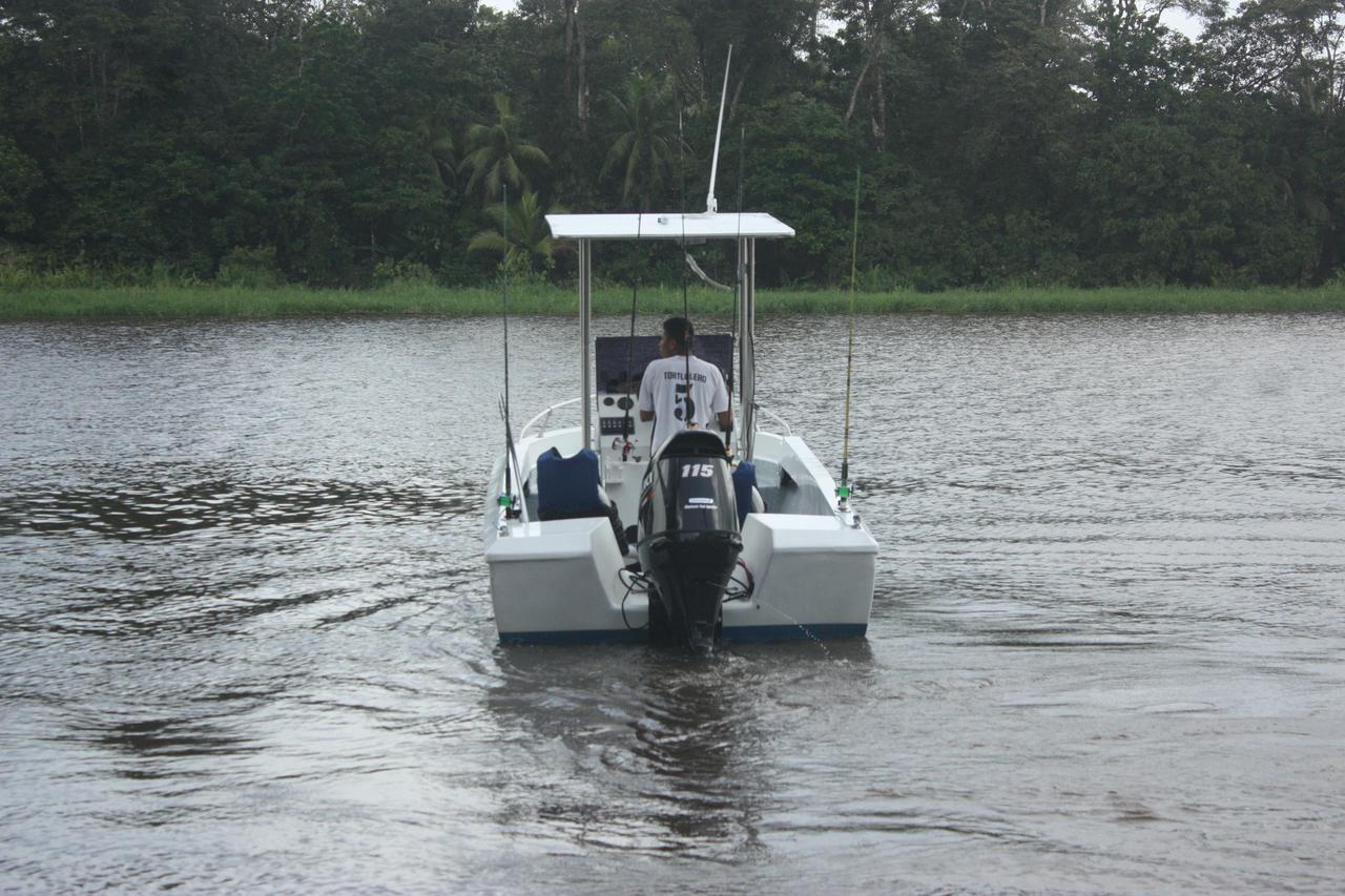 Hotel Vista Al Tortuguero Cariari  Bagian luar foto