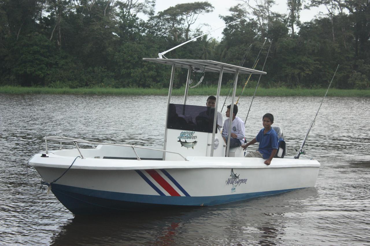 Hotel Vista Al Tortuguero Cariari  Bagian luar foto